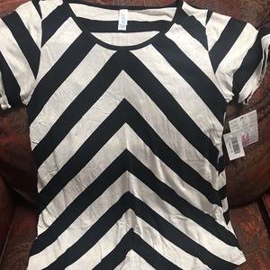 LuLaRoe NWT top size M